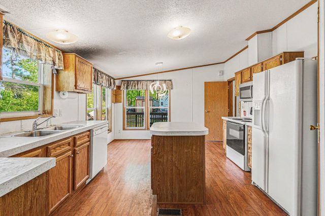2310 S Whitney Beach Road, Beaverton, MI 48612