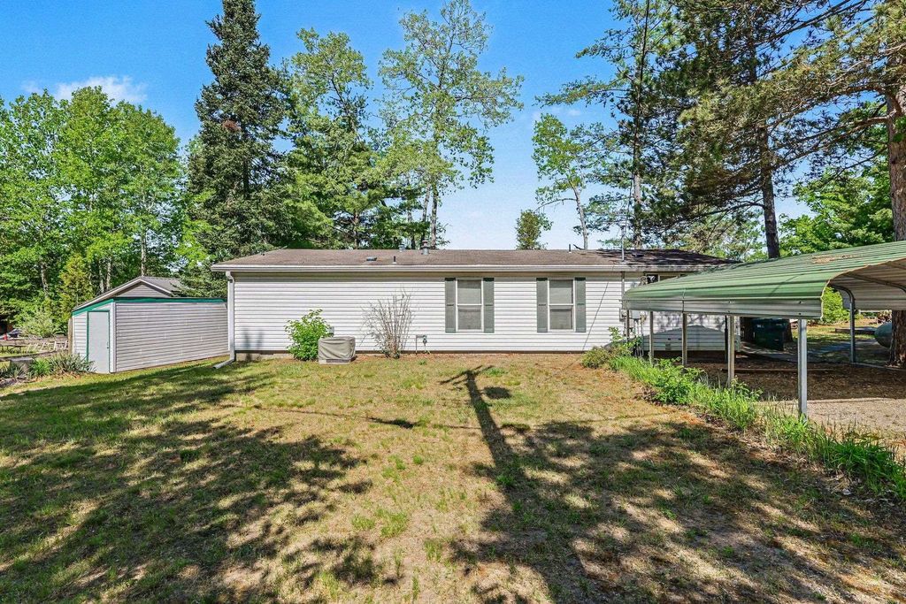 2310 S Whitney Beach Road, Beaverton, MI 48612