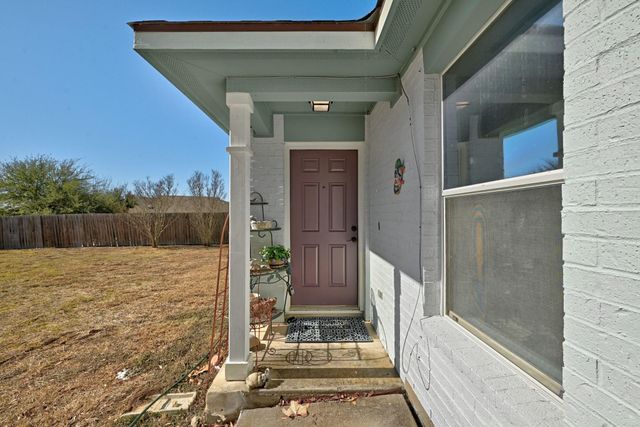 981 Shadow Creek BLVD, Buda, TX 78610