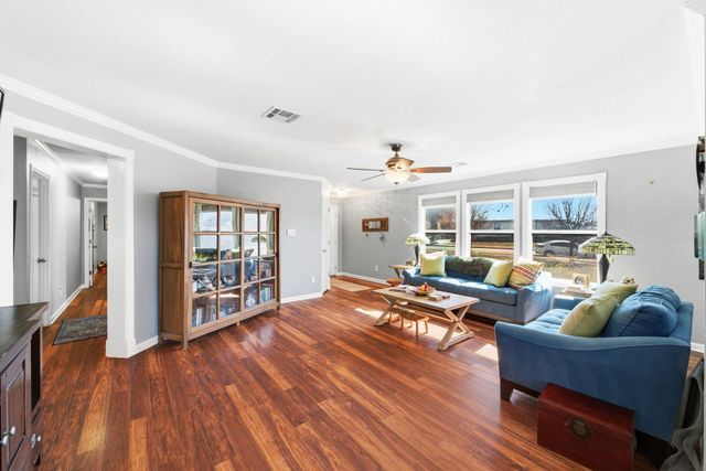 981 Shadow Creek BLVD, Buda, TX 78610