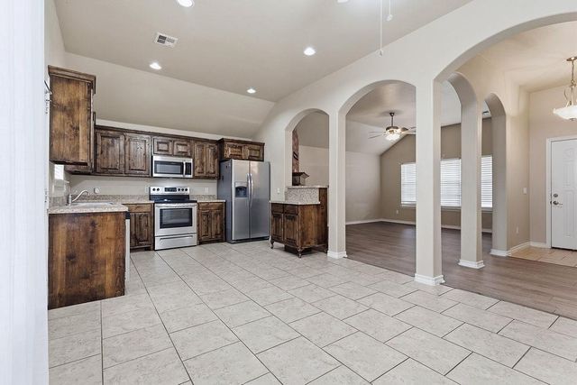 224 Comanche, Cashion, OK 73016