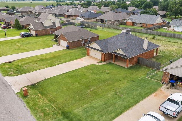 224 Comanche, Cashion, OK 73016