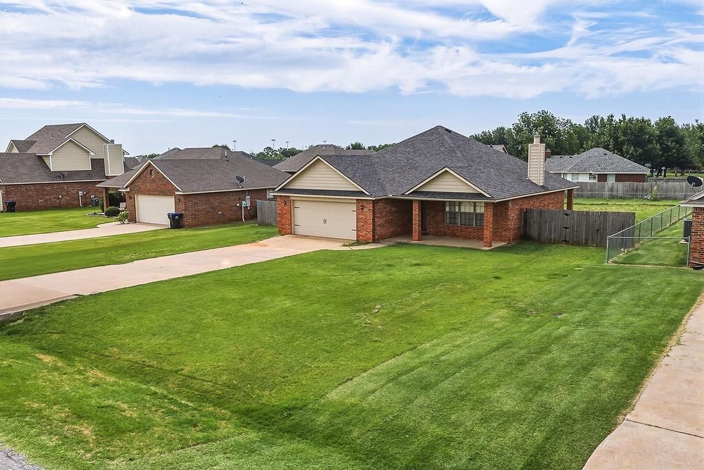 224 Comanche, Cashion, OK 73016