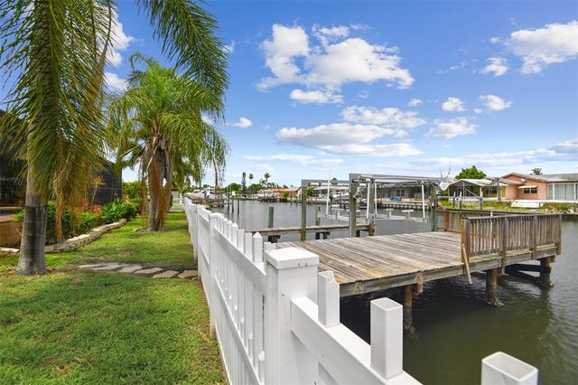 3921 E EDEN ROC CIRCLE, Tampa, FL 33634