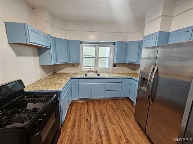 60 Pomona Place, Buffalo, NY 14210