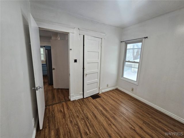 60 Pomona Place, Buffalo, NY 14210