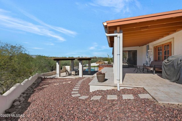 5122 W Camino De La Amapola, Tucson, AZ 85745