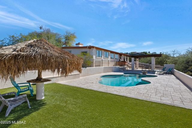 5122 W Camino De La Amapola, Tucson, AZ 85745