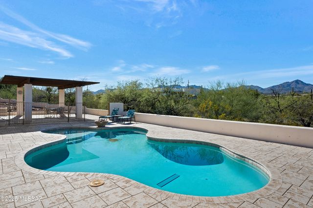 5122 W Camino De La Amapola, Tucson, AZ 85745