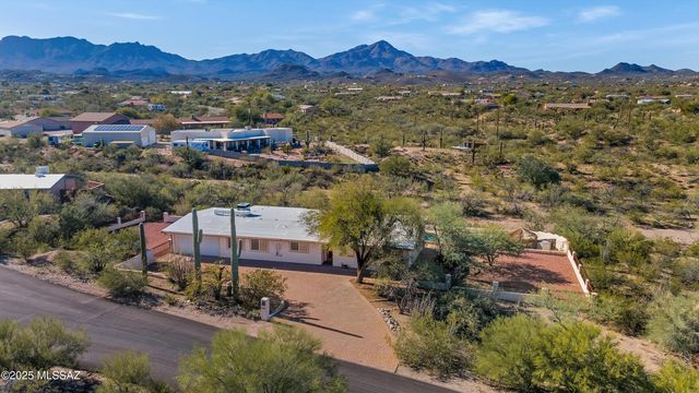 5122 W Camino De La Amapola, Tucson, AZ 85745