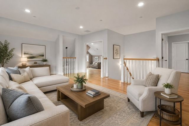 60 Graystone 60, Winchester, MA 01890