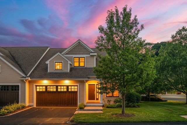 60 Graystone 60, Winchester, MA 01890
