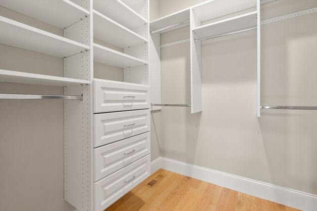 60 Graystone 60, Winchester, MA 01890