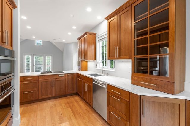 60 Graystone 60, Winchester, MA 01890