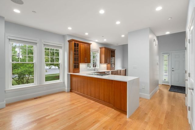 60 Graystone 60, Winchester, MA 01890