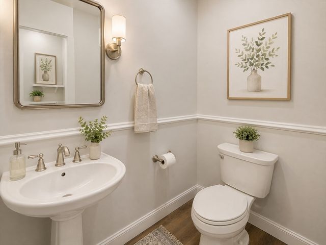 60 Graystone 60, Winchester, MA 01890