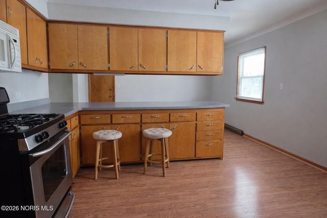 17566 Wapakoneta Road, Grand Rapids, OH 43522