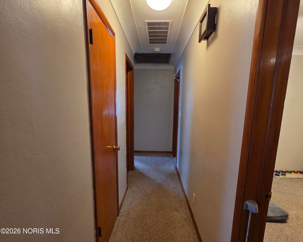 17566 Wapakoneta Road, Grand Rapids, OH 43522