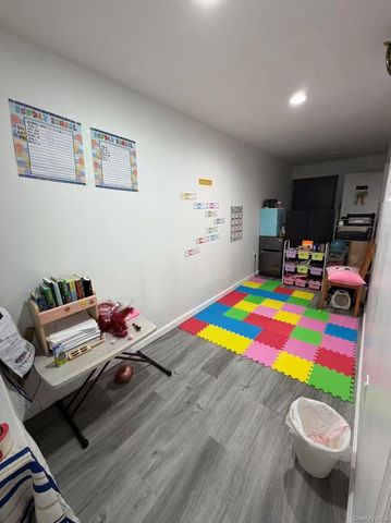 132-16 Maple Avenue 1A, Flushing, NY 11355