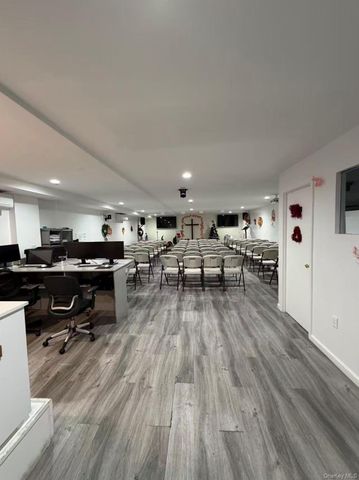 132-16 Maple Avenue 1A, Flushing, NY 11355