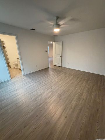 7202 Satellite, San Antonio, TX 78252