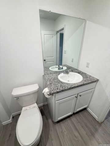 7202 Satellite, San Antonio, TX 78252
