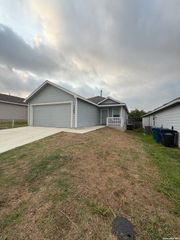 7202 Satellite, San Antonio, TX 78252