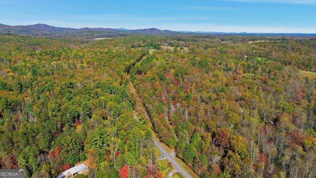 201 Spookhaven Lane, Clarkesville, GA 30523