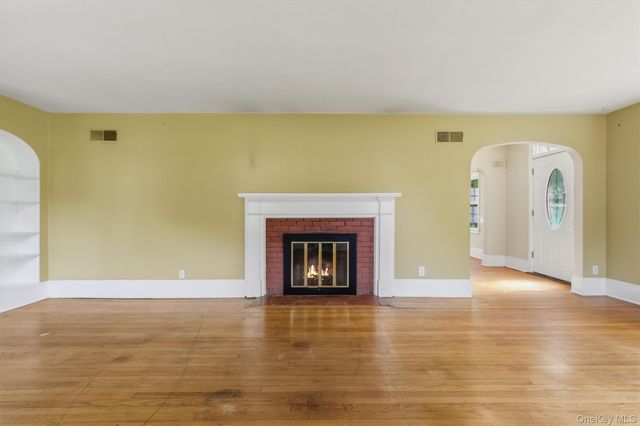 107 E Cedar Street, Poughkeepsie, NY 12601