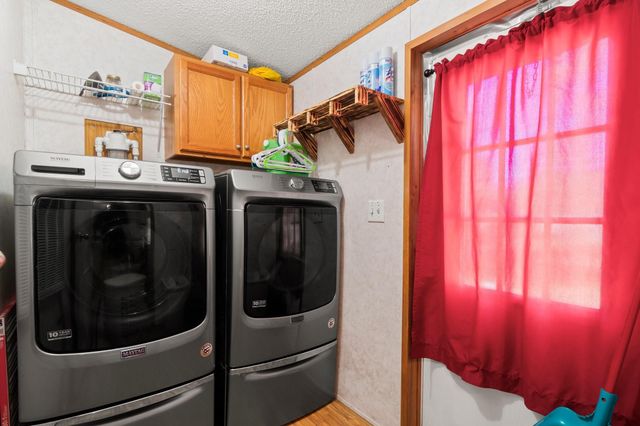 706 Sunny Drive, Livingston, TX 77351