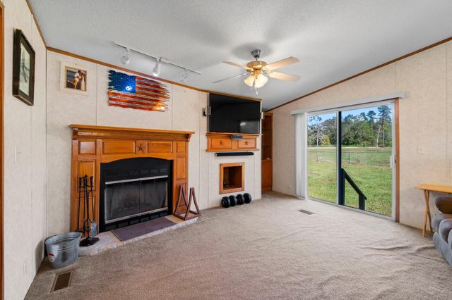 706 Sunny Drive, Livingston, TX 77351