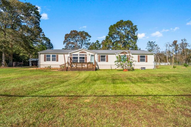 706 Sunny Drive, Livingston, TX 77351