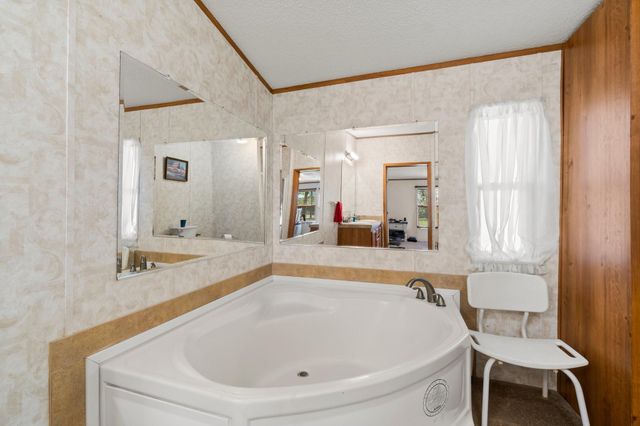 706 Sunny Drive, Livingston, TX 77351
