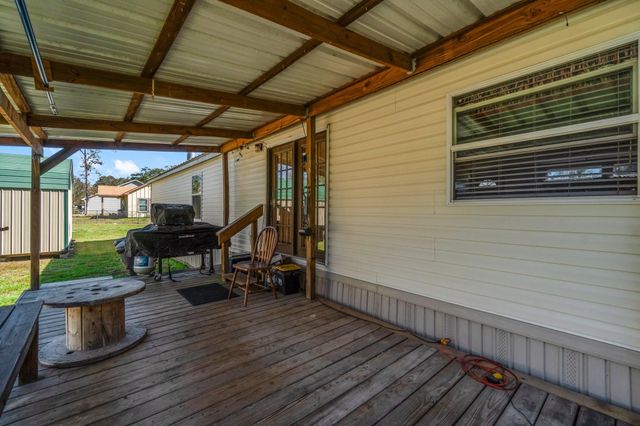 706 Sunny Drive, Livingston, TX 77351