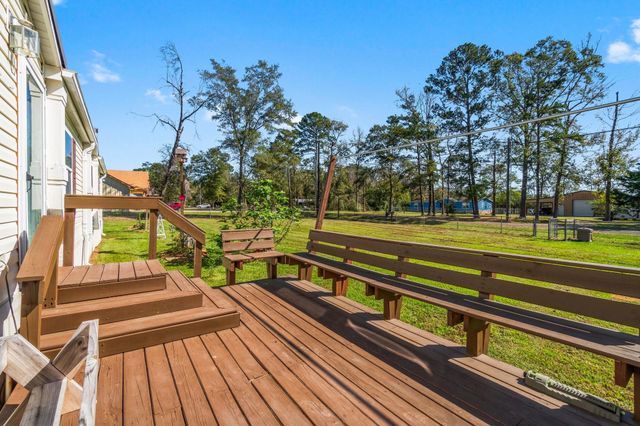 706 Sunny Drive, Livingston, TX 77351