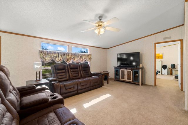 706 Sunny Drive, Livingston, TX 77351