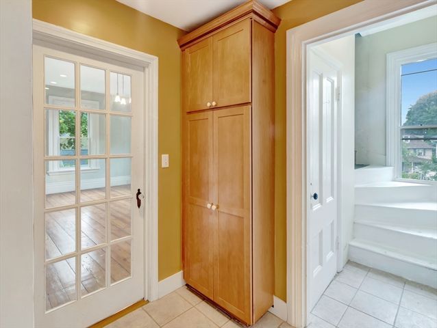 143 Main Street, Easton, MA 02356