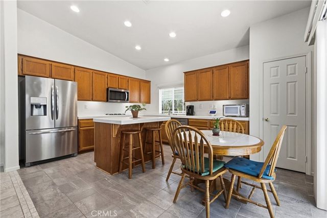 33145 Vermont, Temecula, CA 92592
