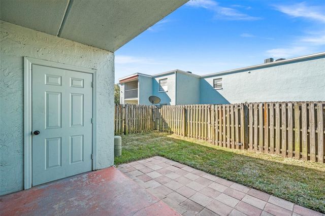 14415 AMERICAN CIRCLE 104, Tampa, FL 33613