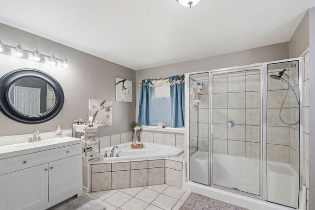 210 Saddle Club Road, Weatherford, TX 76088