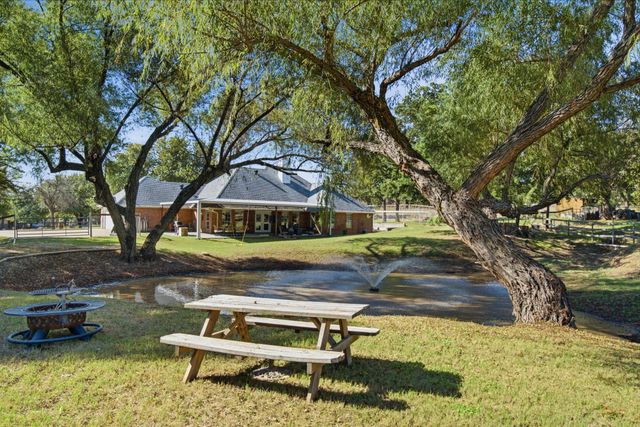 210 Saddle Club Road, Weatherford, TX 76088