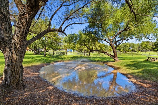 210 Saddle Club Road, Weatherford, TX 76088
