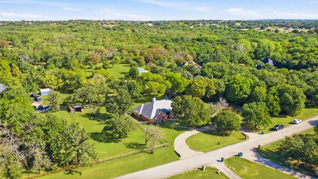 210 Saddle Club Road, Weatherford, TX 76088