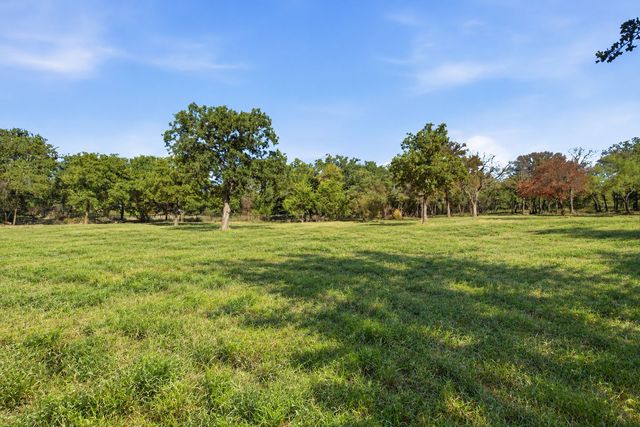 210 Saddle Club Road, Weatherford, TX 76088