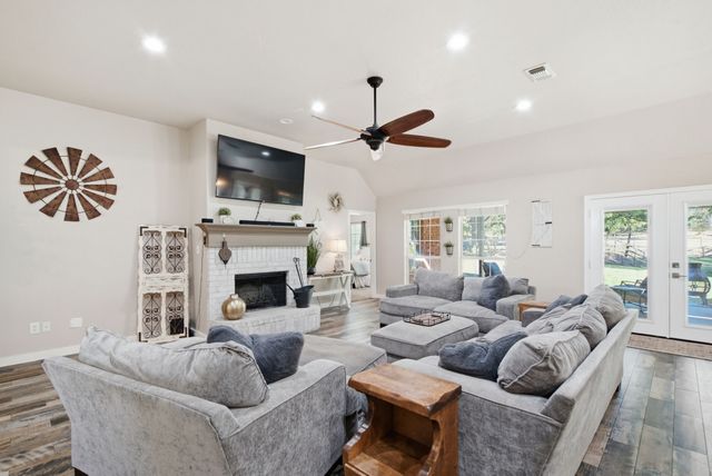 210 Saddle Club Road, Weatherford, TX 76088