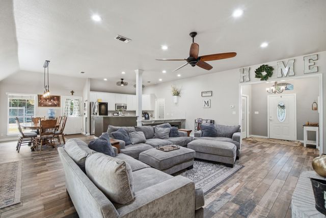 210 Saddle Club Road, Weatherford, TX 76088