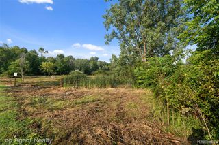 00 West Street, Leonard, MI 48367