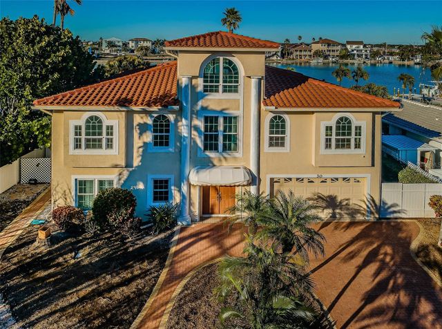 30 DOLPHIN DRIVE, Treasure Island, FL 33706