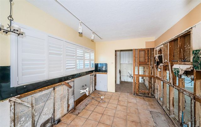 30 DOLPHIN DRIVE, Treasure Island, FL 33706