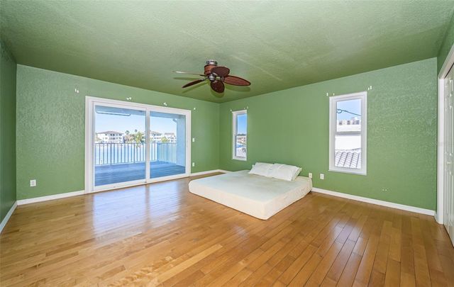 30 DOLPHIN DRIVE, Treasure Island, FL 33706